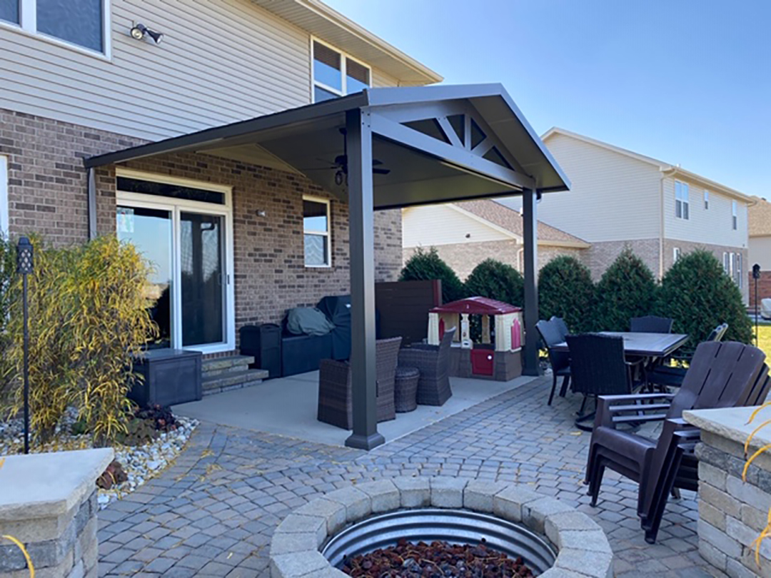 Pavilion, Cathedral Roof, Attached, Florentine Columns, Bronze, Daytime