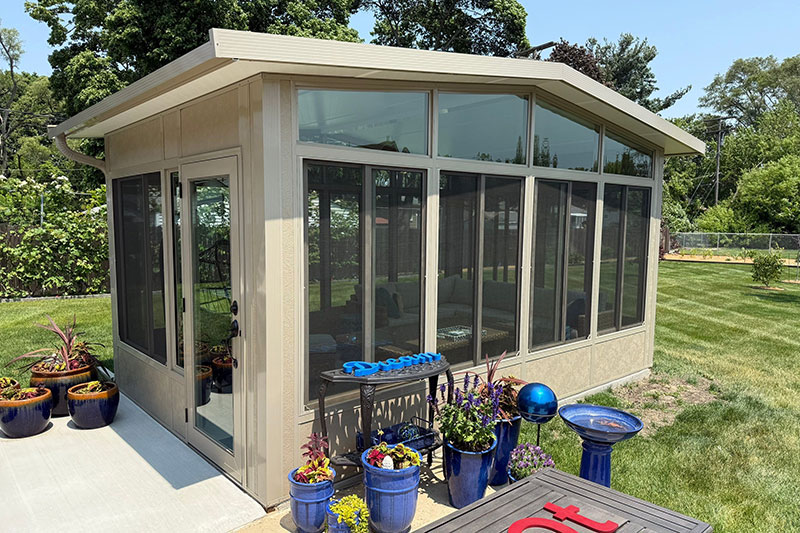 Sunroom, Cathedral Roof, Free Standing, Premier View Walls, Sandstone, Daytime